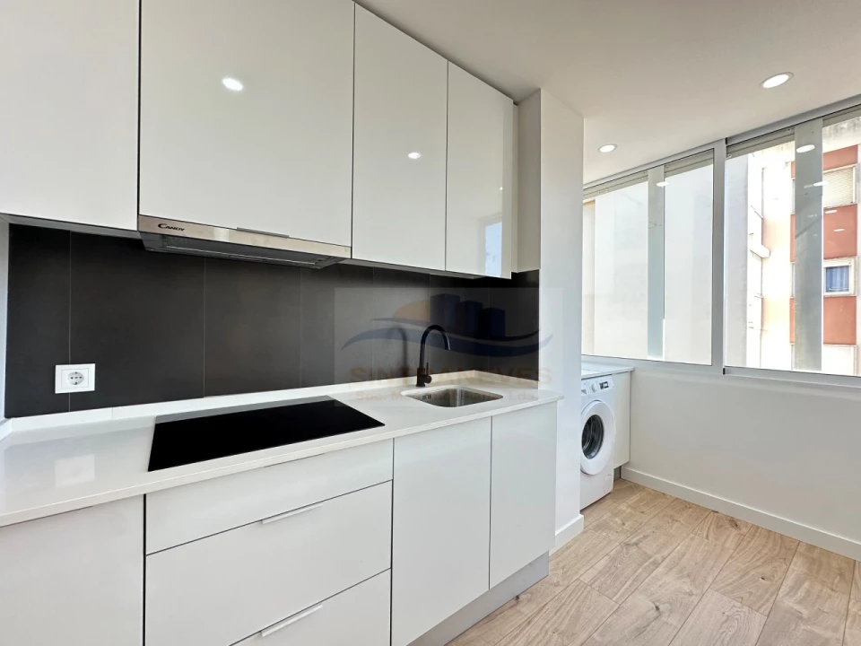 Apartamento T2 para Venda em Falagueira-Venda Nova Foto 3