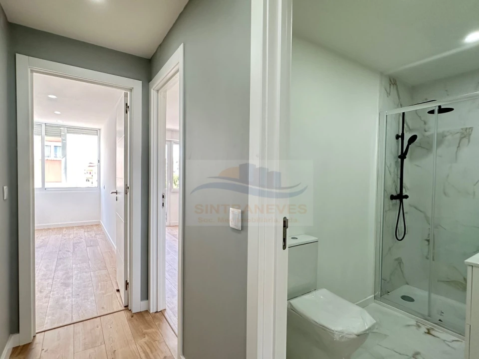 Apartamento T2 para Venda em Falagueira-Venda Nova Foto 11