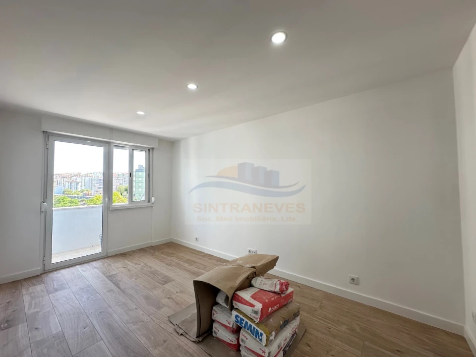 Apartamento T2 para Venda em Falagueira-Venda Nova Foto 14