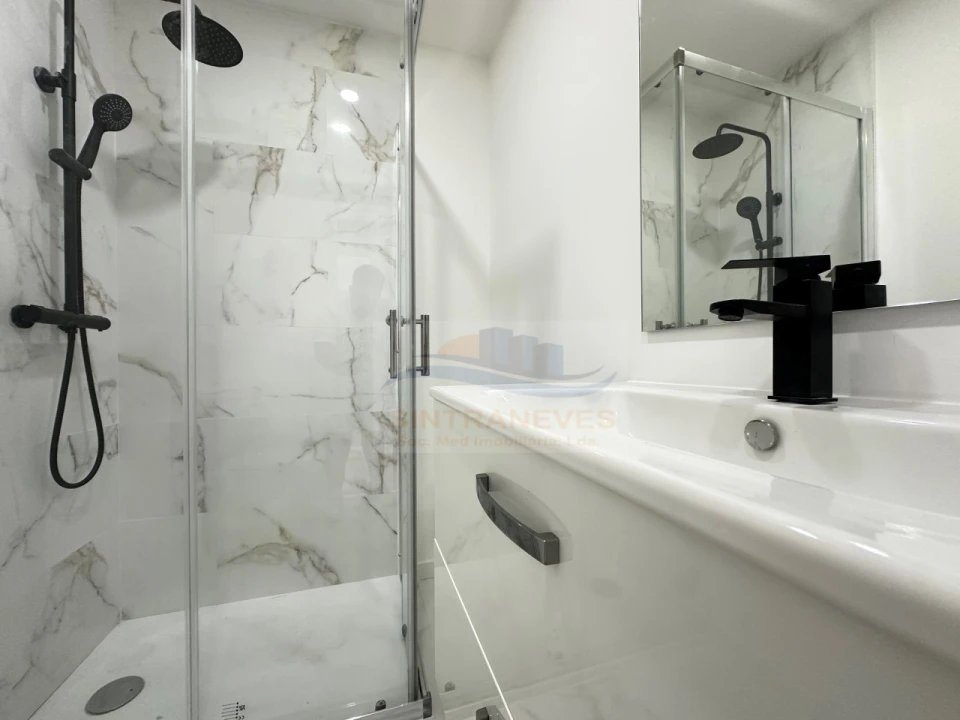 Apartamento T2 para Venda em Falagueira-Venda Nova Foto 17