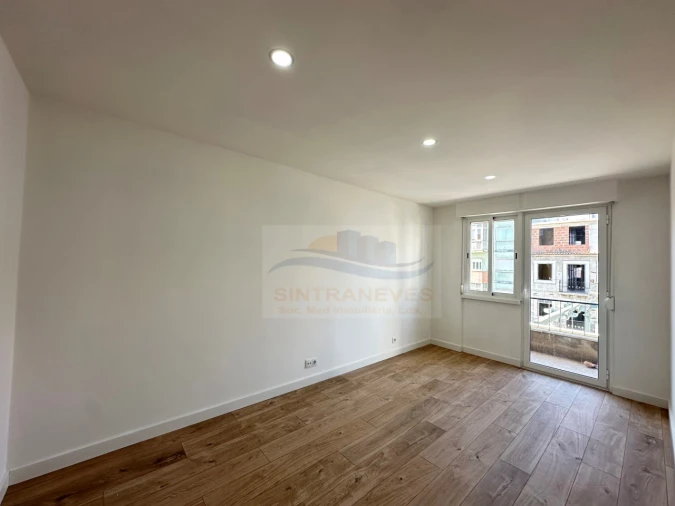 Apartamento T2 para Venda em Falagueira-Venda Nova Foto 8