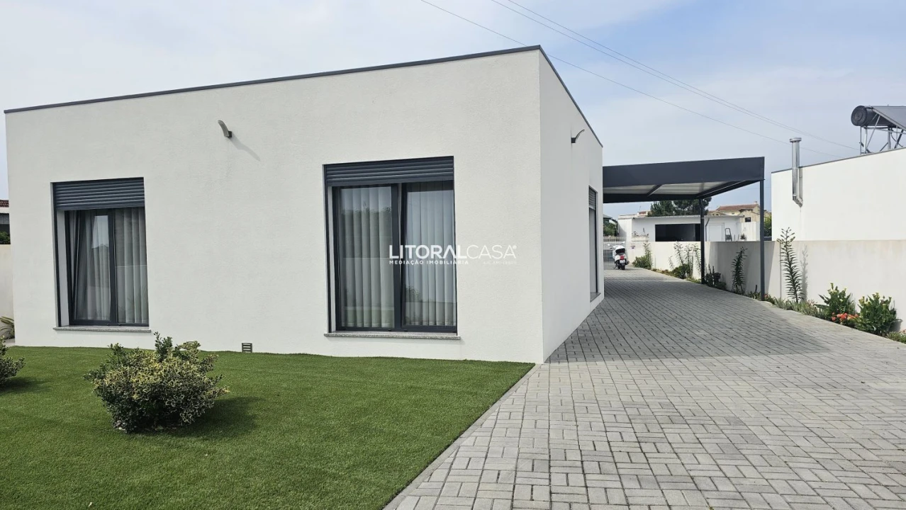 Moradia T3 para Venda em Febres Foto 33