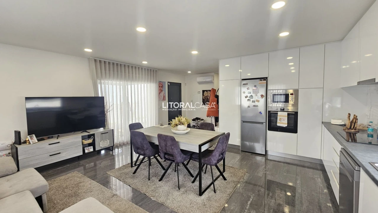 Moradia T3 para Venda em Febres Foto 5