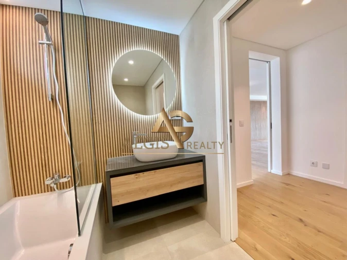 Apartamento T2 para Venda em São Martinho Foto 7