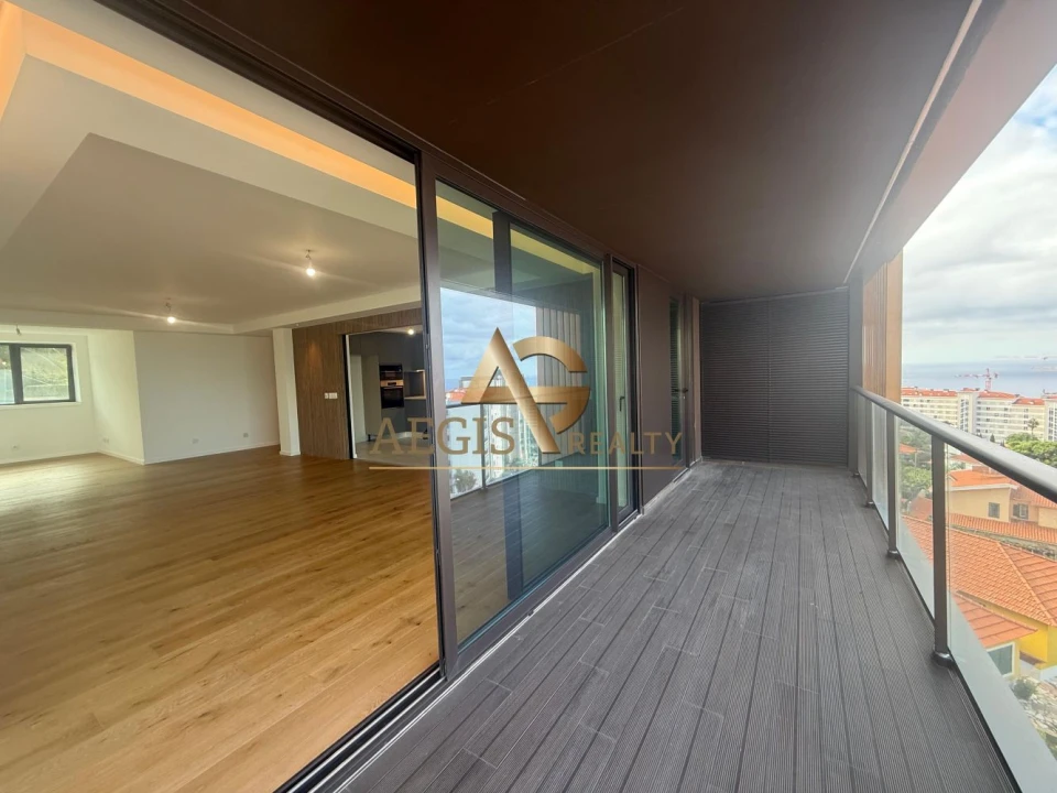 Apartamento T2 para Venda em São Martinho Foto 6