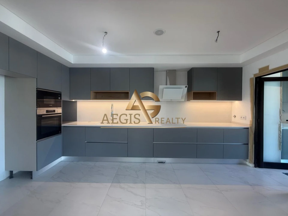 Apartamento T2 para Venda em São Martinho Foto 7