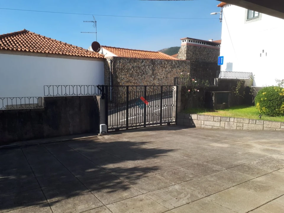 Moradia T6 para Venda em Melres e Medas Foto 53