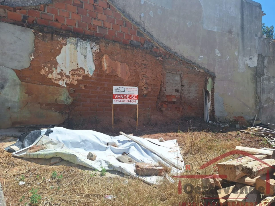 Terreno para Venda em Cadaval e Pêro Moniz Foto 1