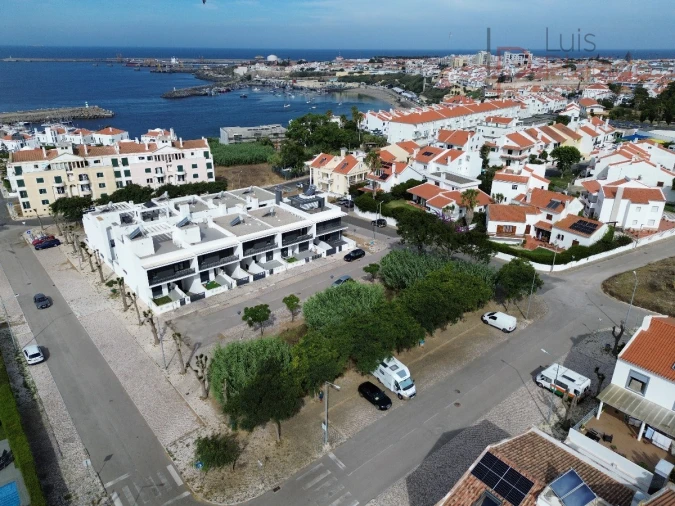 Terreno para Venda em Sines Foto 8