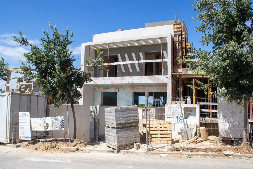 Moradia T3 para Venda em Luz de Tavira e Santo Estêvão Foto 1