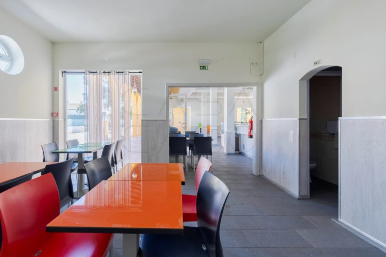 Negócio para Venda em Azeitão (São Lourenço e São Simão) Foto 16