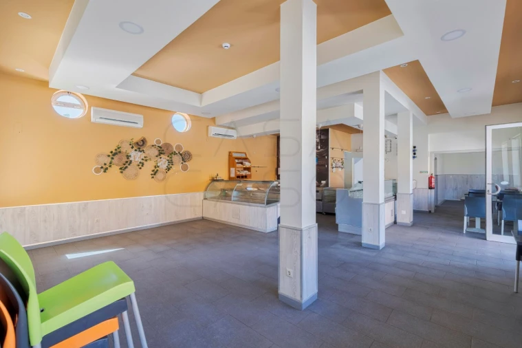 Negócio para Venda em Azeitão (São Lourenço e São Simão) Foto 8