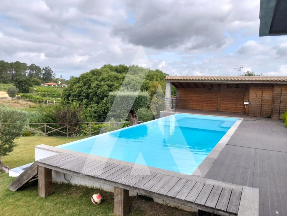 Quinta T4 para Venda em Longos Vales Foto 25