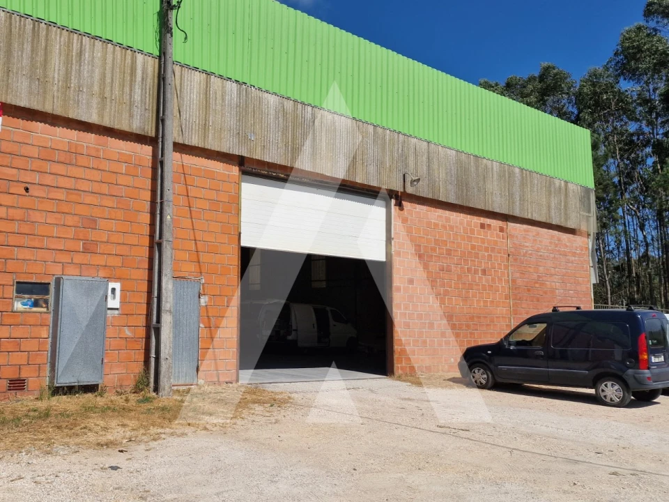 Armazém para Venda em Carnide Foto 2