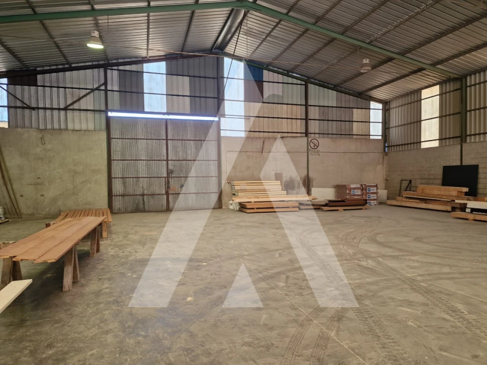 Armazém para Venda em Carnide Foto 3