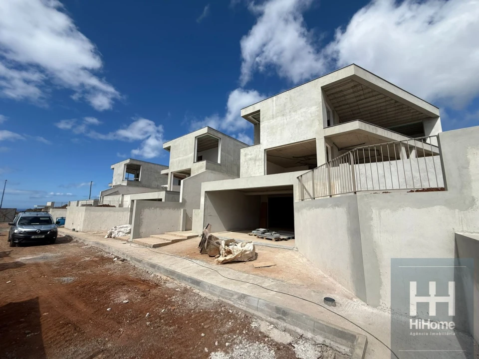Moradia T3 para Venda em Caniço Foto 3