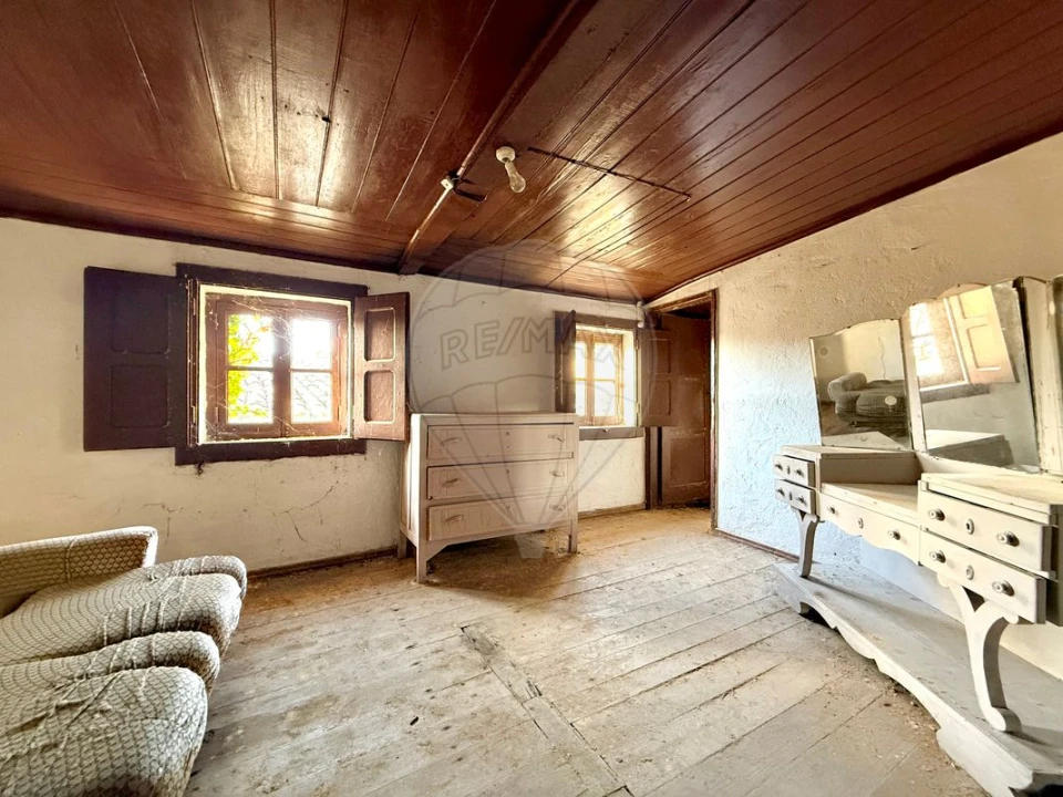 Moradia T2 para Venda em Maxial e Monte Redondo Foto 5