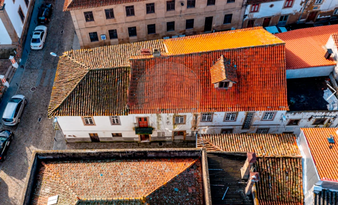 Prédio para Venda em Figueira de Castelo Rodrigo Foto 1