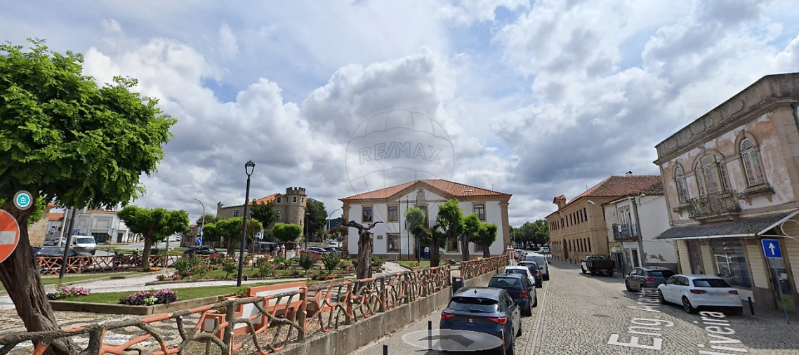 Prédio para Venda em Figueira de Castelo Rodrigo Foto 9