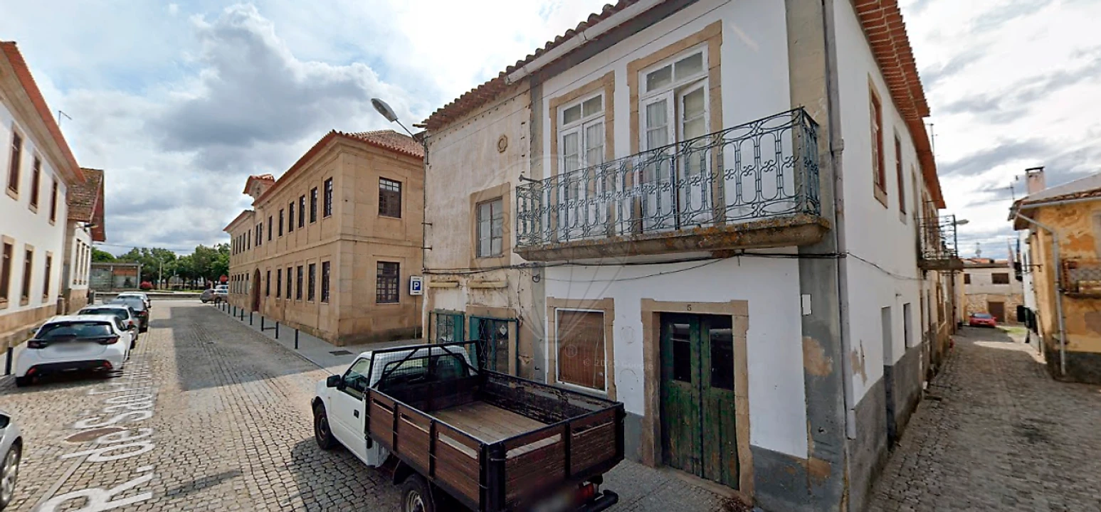 Prédio para Venda em Figueira de Castelo Rodrigo Foto 7