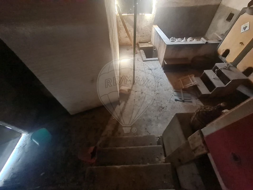 Moradia T4 para Venda em Envendos Foto 49