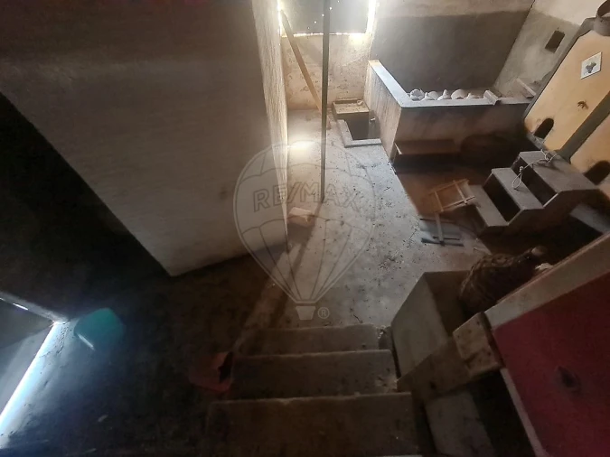 Moradia T4 para Venda em Envendos Foto 3