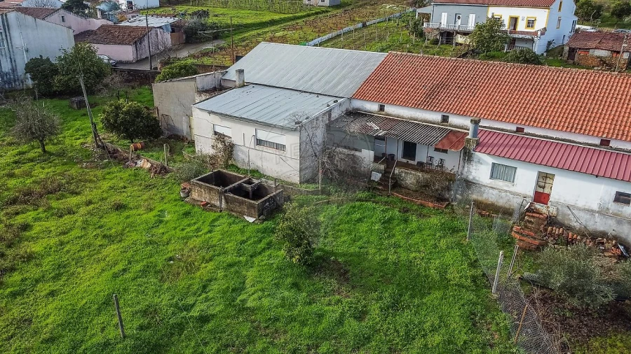 Moradia T4 para Venda em Envendos Foto 1