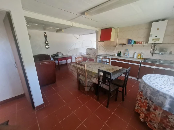 Moradia T4 para Venda em Envendos Foto 20