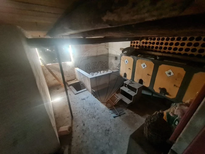 Moradia T4 para Venda em Envendos Foto 4