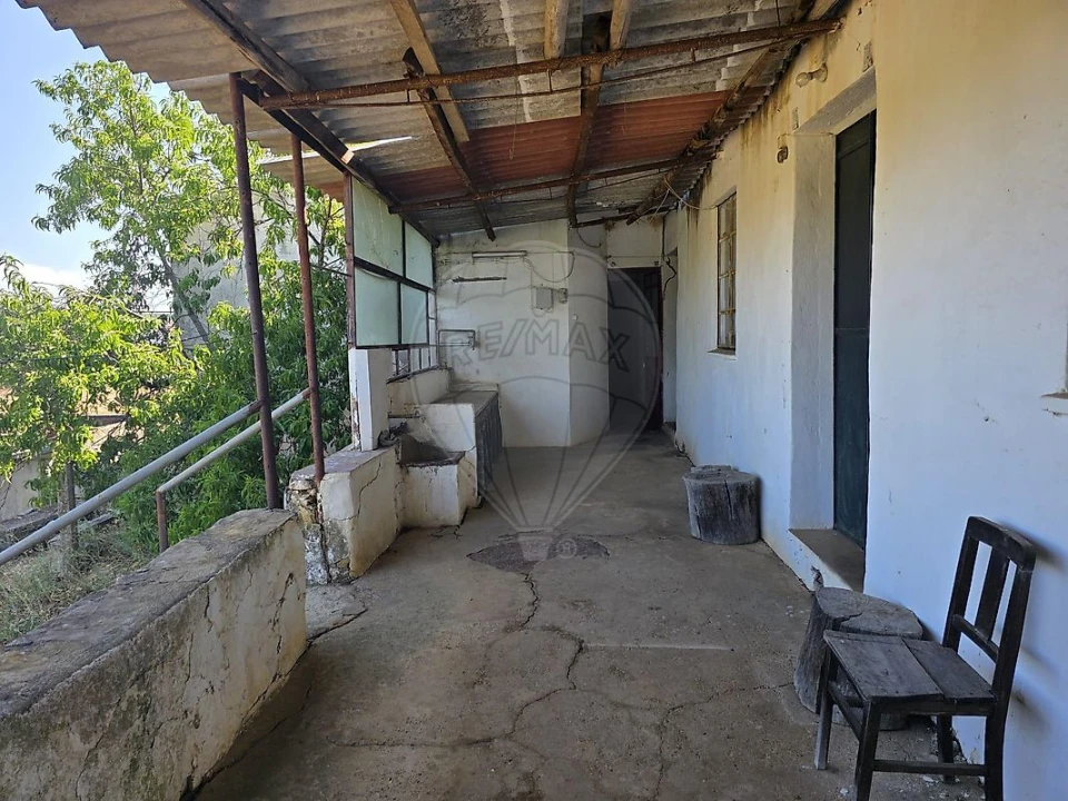 Moradia T4 para Venda em Envendos Foto 9