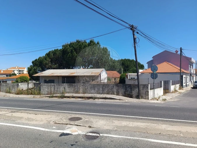 Moradia T2 para Venda em Samora Correia Foto 4