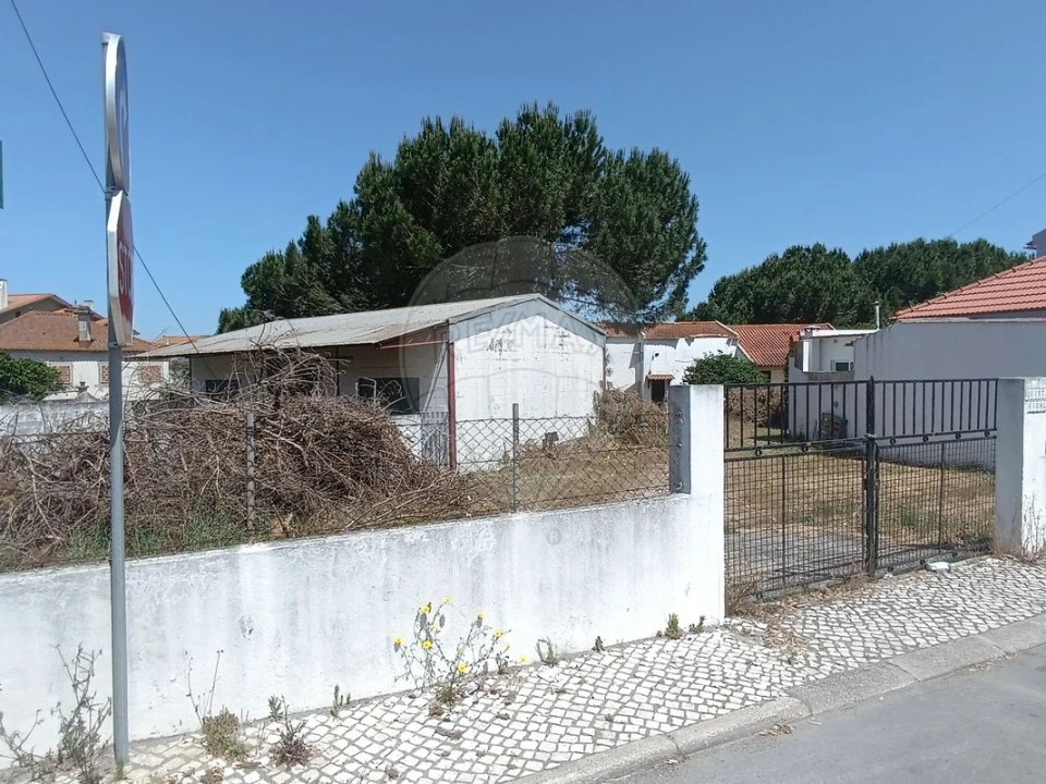 Moradia T2 para Venda em Samora Correia Foto 1