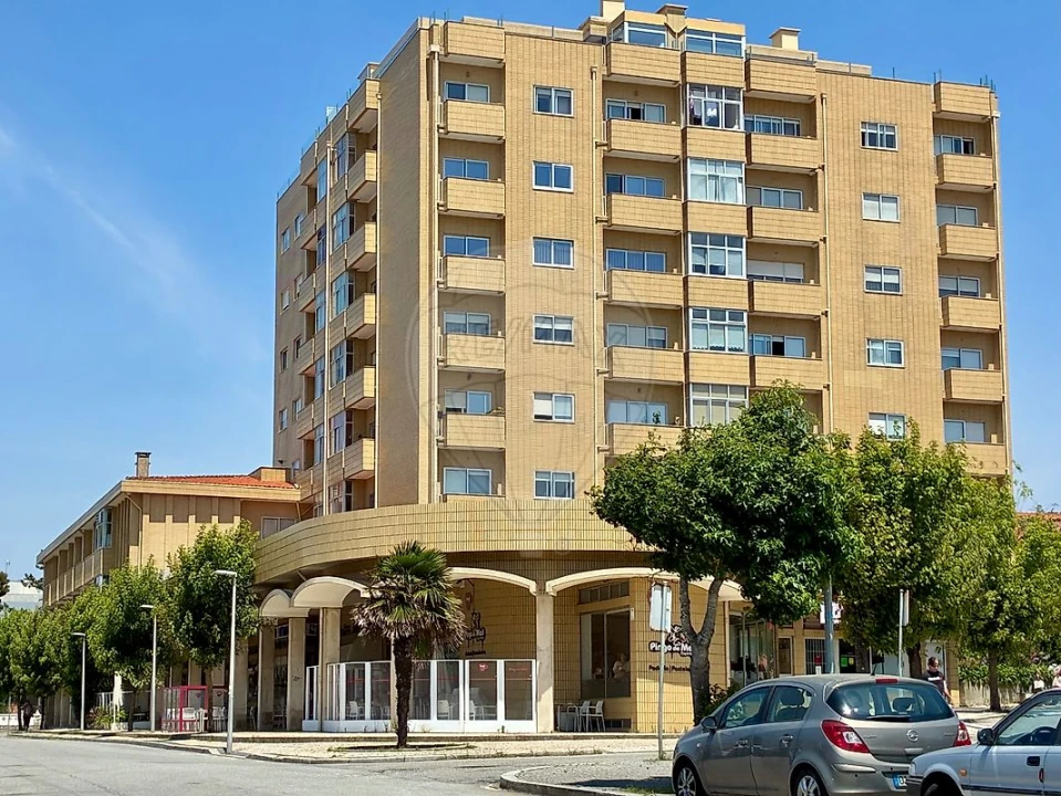 Loja para Venda em Espinho Foto 2