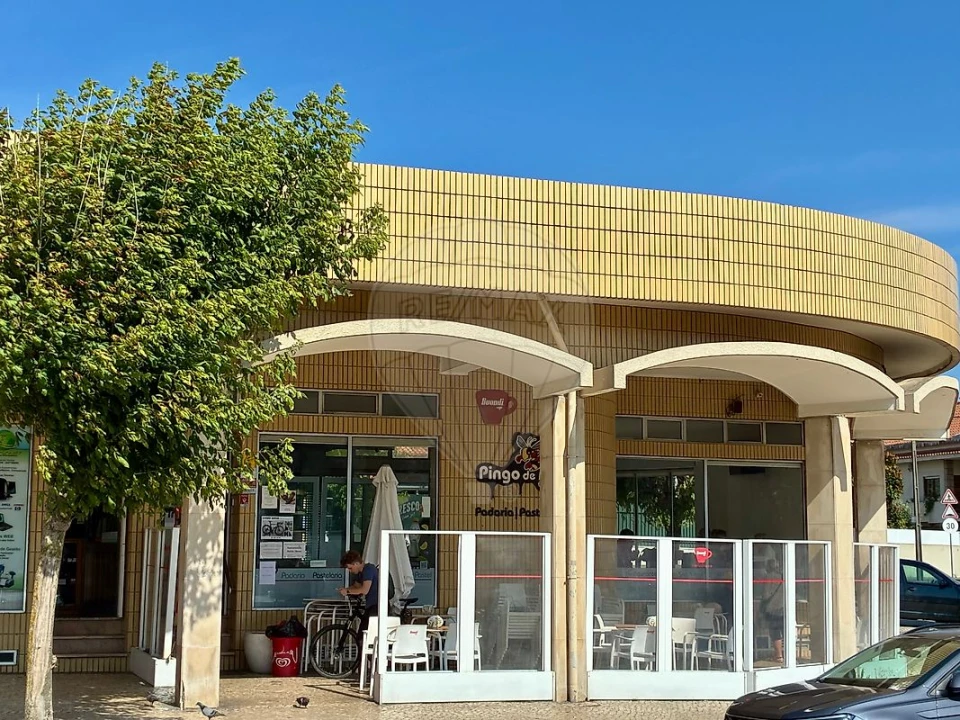 Loja para Venda em Espinho Foto 1