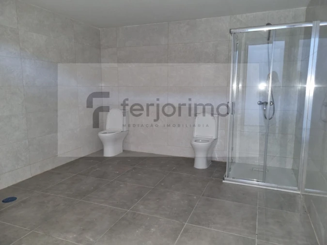 Armazém para Arrendamento em Fermentões Foto 16