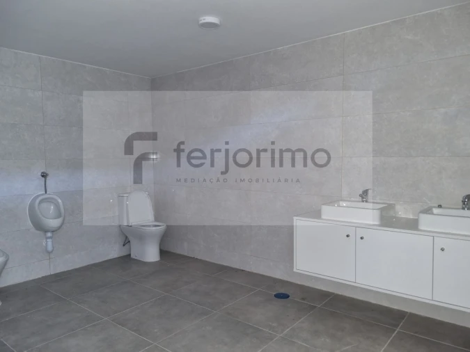 Armazém para Arrendamento em Fermentões Foto 18