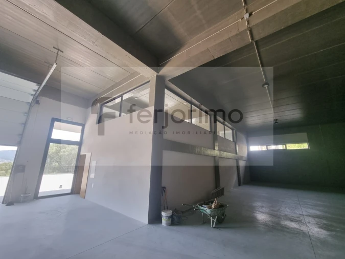 Armazém para Arrendamento em Fermentões Foto 10