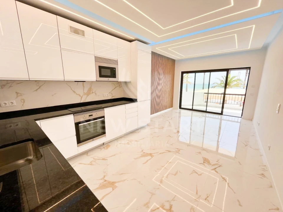 Apartamento T3 para Venda em Quarteira Foto 1