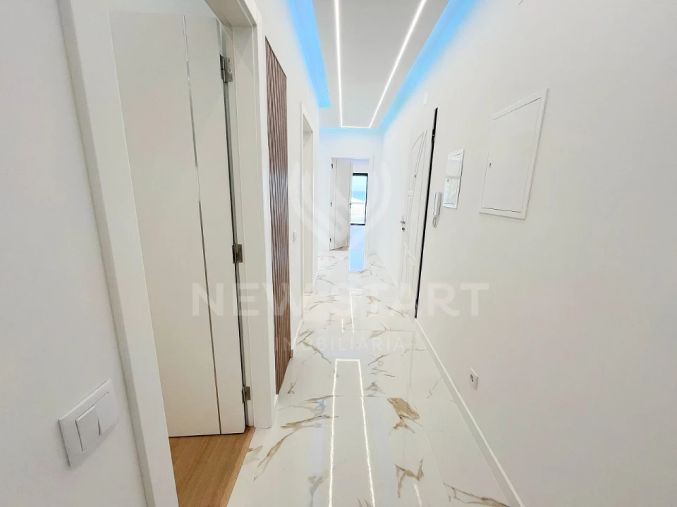 Apartamento T3 para Venda em Quarteira Foto 15