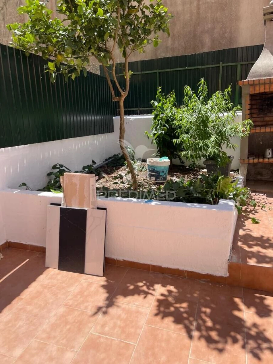 Apartamento T1 para Venda em Falagueira-Venda Nova Foto 4