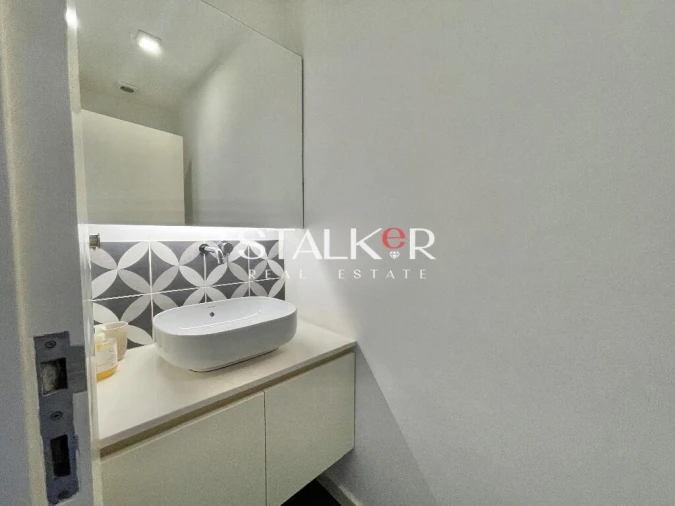 Apartamento T2 para Venda em Cedofeita, Santo Ildefonso, Sé, Miragaia, São Nicolau e Vitória Foto 4