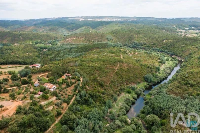 Moradia T4 para Venda em Arganil