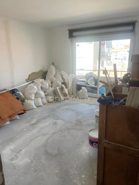 Apartamento T3 para Venda em Alfragide