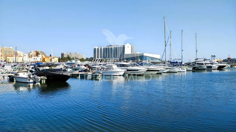 Apartamento T2 para Venda em Quarteira Foto 14