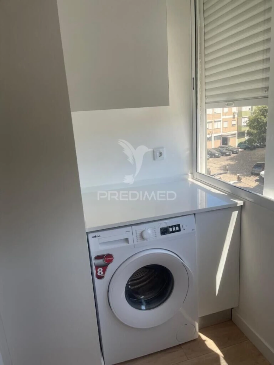 Apartamento T2 para Venda em Falagueira-Venda Nova Foto 12