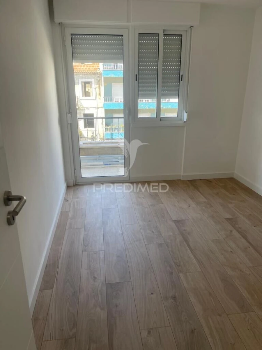 Apartamento T2 para Venda em Falagueira-Venda Nova Foto 16