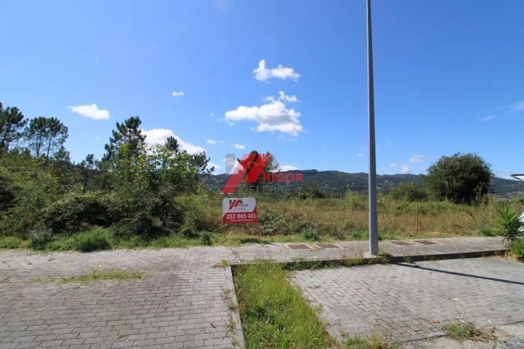 Terreno para Venda em Lanhas Foto 2