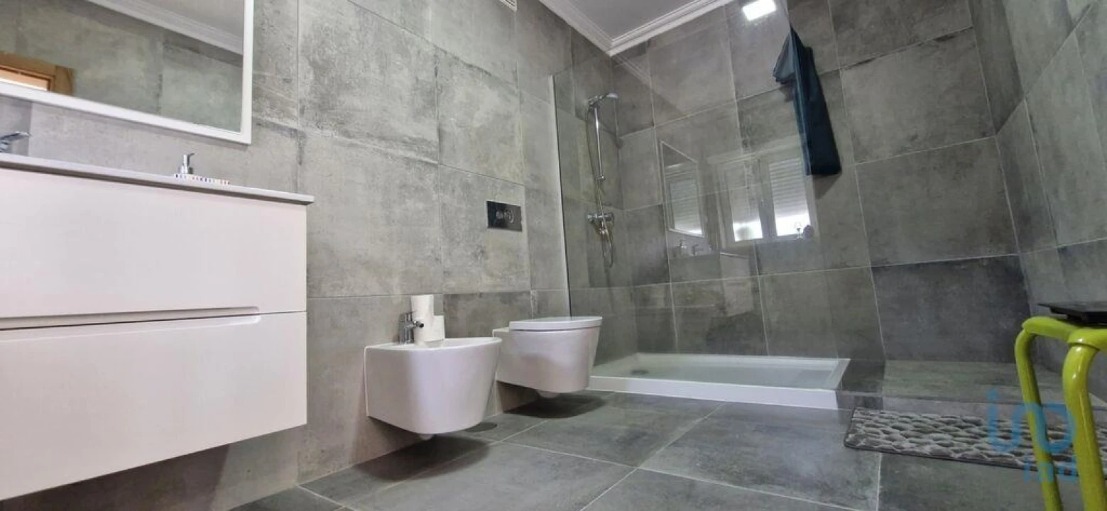 Apartamento T2 para Venda em Tornada e Salir do Porto Foto 4