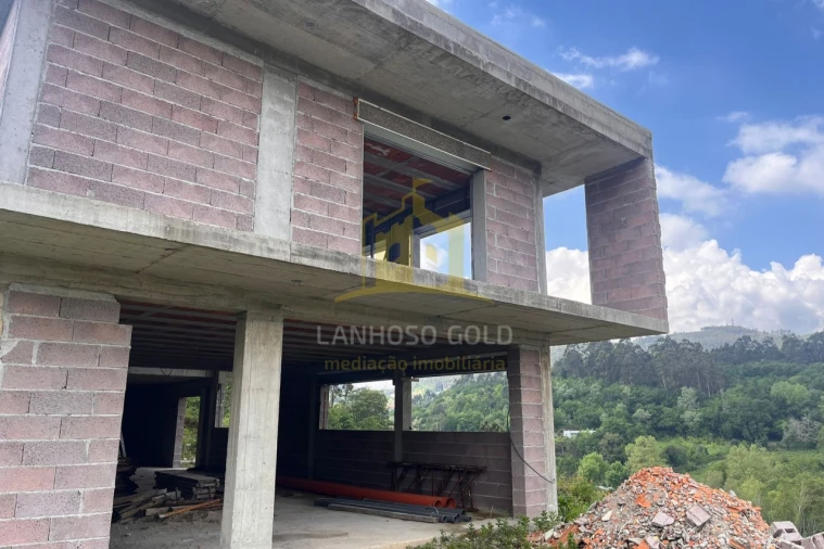 Moradia T3 para Venda em Vieira do Minho Foto 10