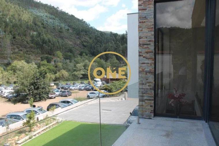 Negócio para Venda em Canelas e Espiunca Foto 2